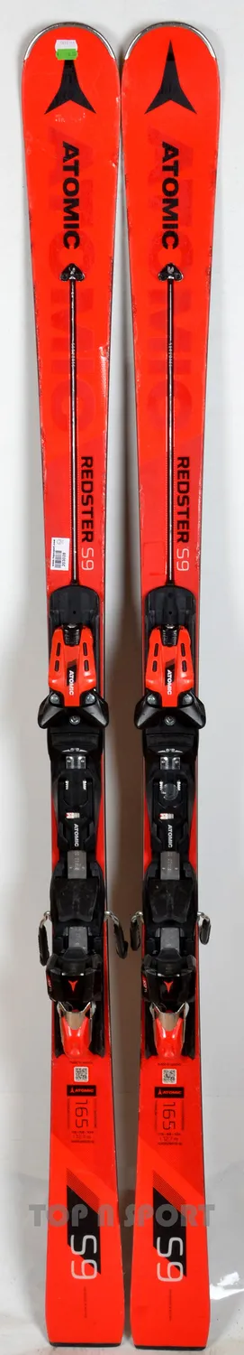 Atomic Redster S9 skis slalom