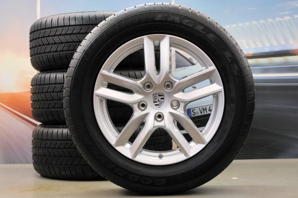 HEAD PORSCHE 958 Cayenne S roues 18 pouces toutes saisons