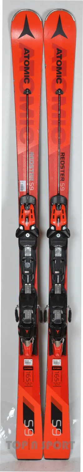 Atomic Redster S9 skis slalom