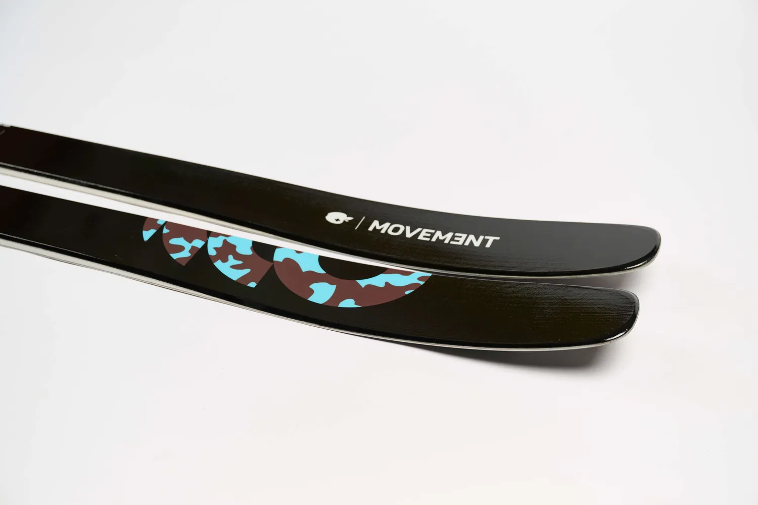 Movement FLY 115 ski freestyle créatif