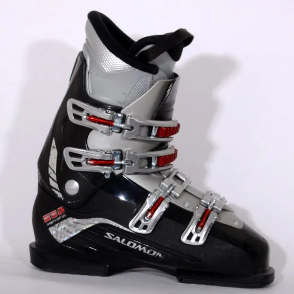 Salomon Performa 550 chaussures de ski d’occasion