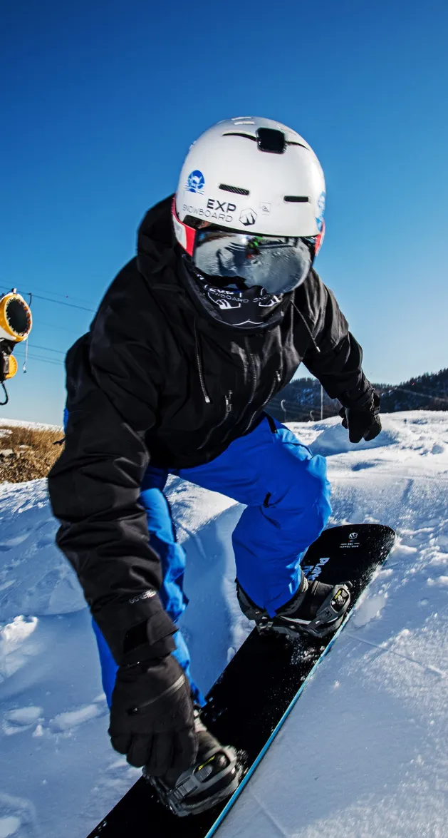 Exp-snowboard Track snowboard piste accroche