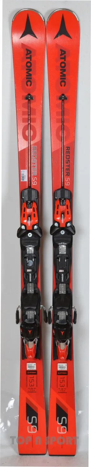 Atomic Redster S9 skis slalom