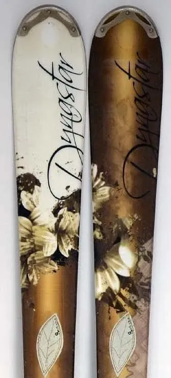 Dynastar Idyll skis femme d’occasion all-mountain polyvalents