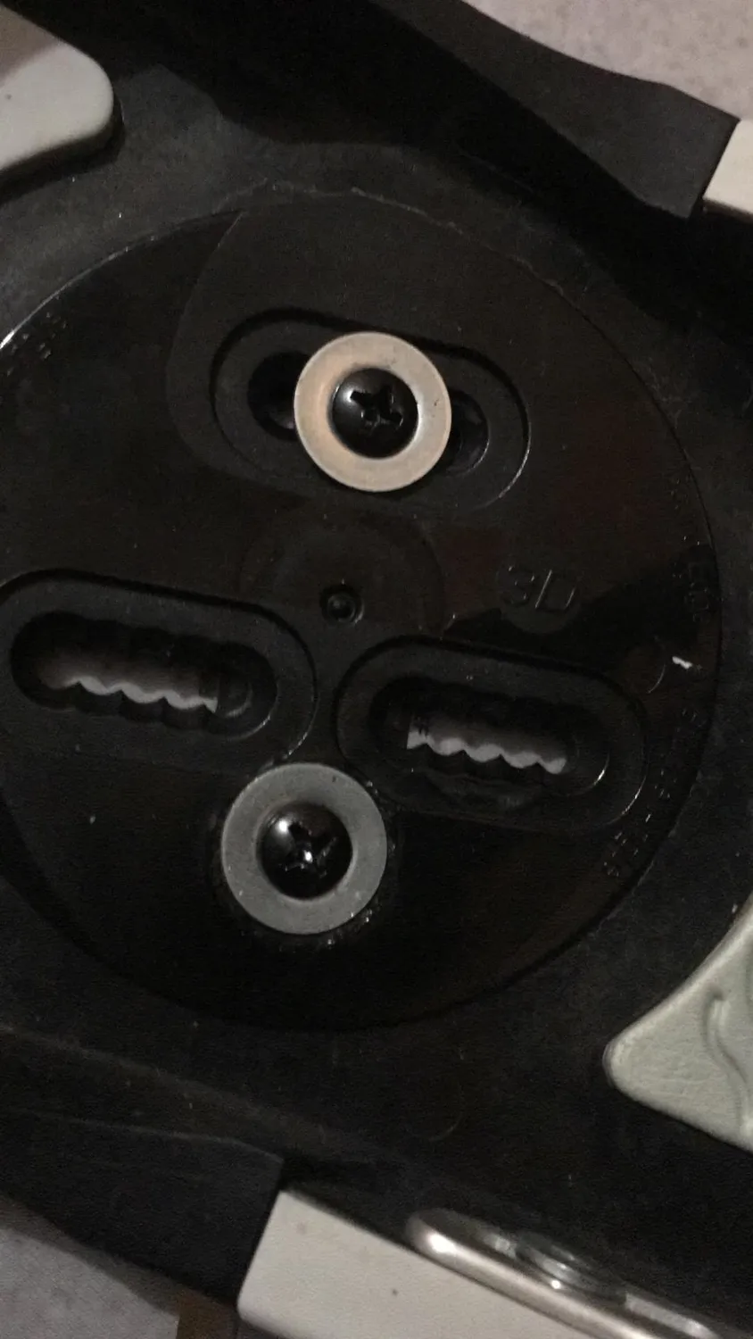 Burton EST kit visserie fixations snowboard Channel