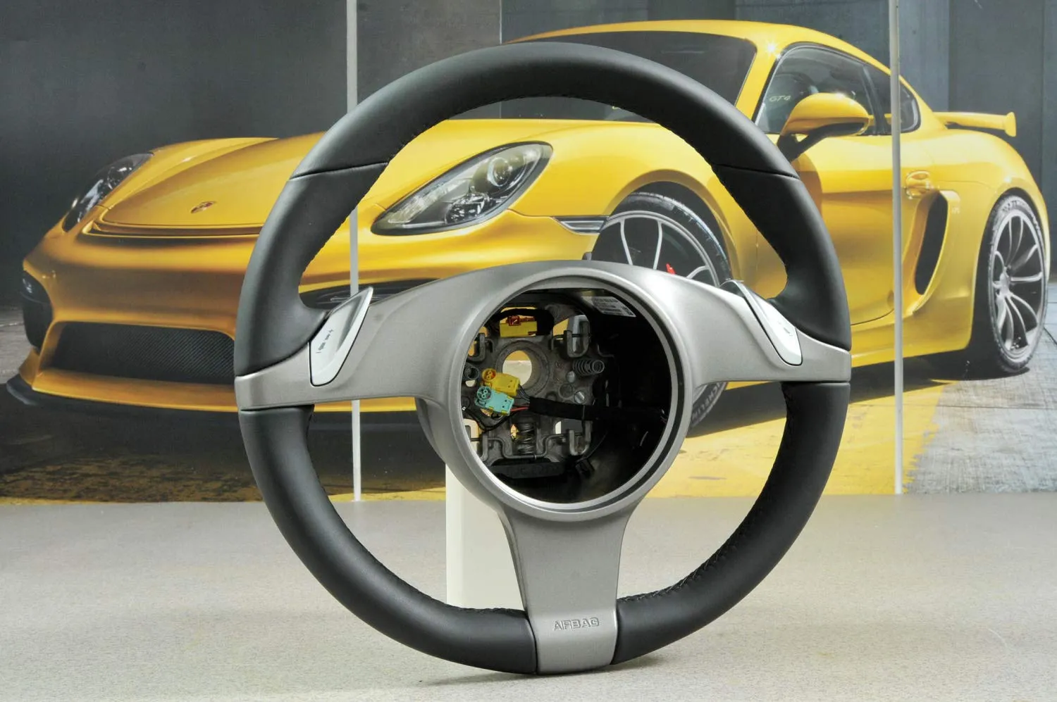 HEAD PORSCHE PDK volant en cuir lisse noir